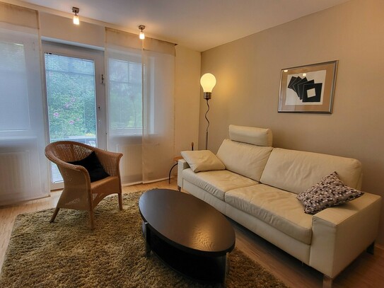 TOP ausgestattete, ruhige, möblierte 2-Raum Wohnung mit Terrasse