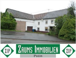 Einfamilienhaus mit Garage und angebauten Nebengebäude