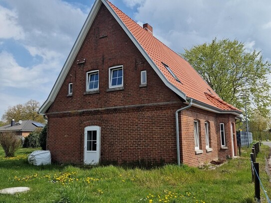 Haus und zusätzliches Bauland zu verkaufen