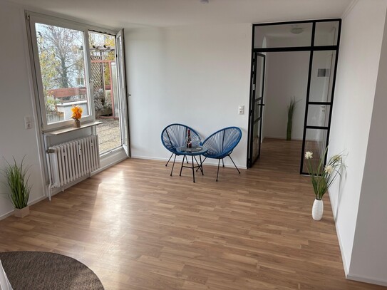 Penthouse-Wohnung in Germering mit fast 40 qm großer Dachterrasse! - VB