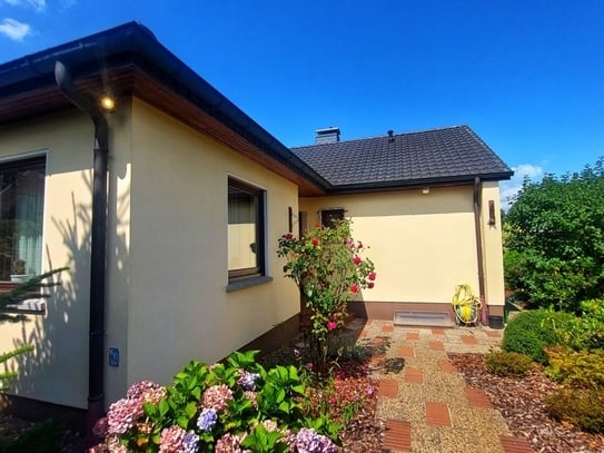 RESERVIERT***Wunderschöner Bungalow mit Einfamilienhauscharakter*Wintergarten & mehr***