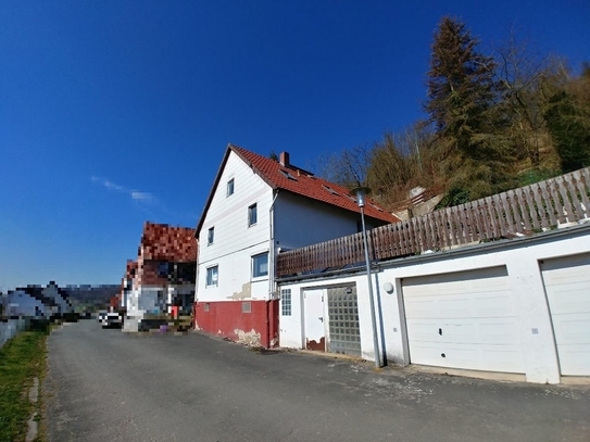 Gestalten Sie Ihr individuelles Wohnprojekt in idyllischer Lage! Baufälliges Wohnhaus im LK Kassel zu erwerben