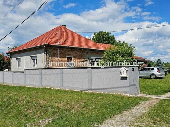 Renoviertes Einfamilienhaus in einem kleinen Dorf südlich des Plattensees zu verkaufen