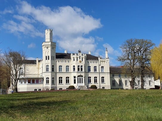 Traumhafte 2 Zimmer Gutshaus-Wohnung (Nähe Ostsee / Stralsund)