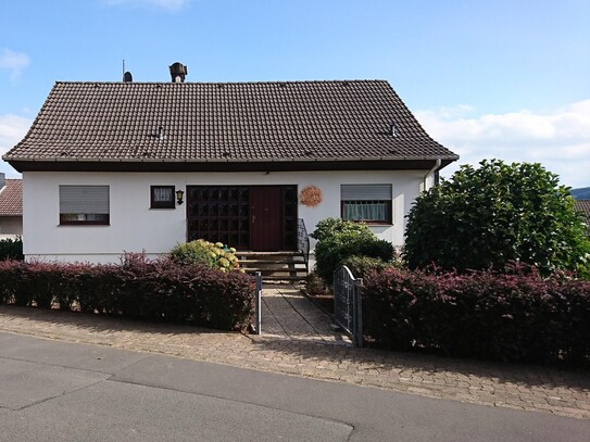 Einfamilienhaus mit herrlichem Panoramablick & Sauna -provisionsfrei-