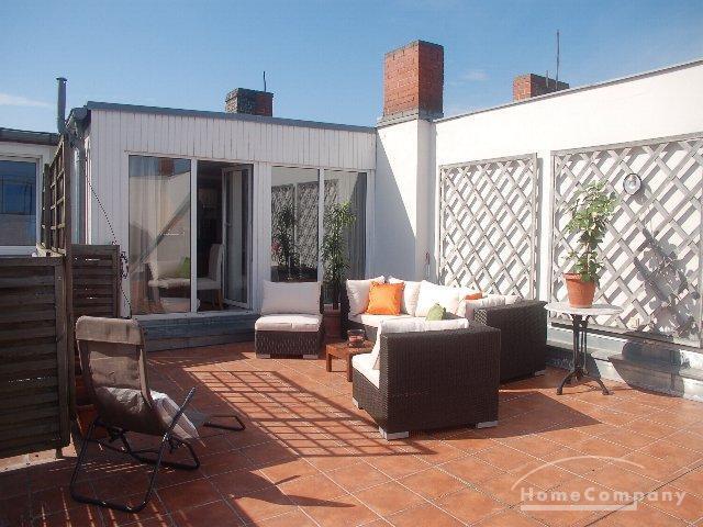 Traum-Dachgeschoss Wohnung mit sonniger Loggia, beste Lage, Berlin Charlottenburg, möbliert - Photo 1