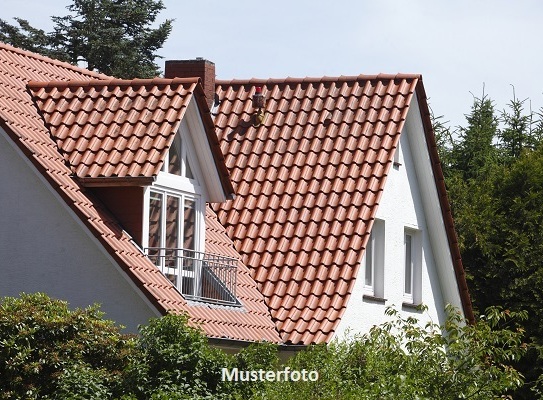 Modernes Einfamilienhaus mit Terrasse