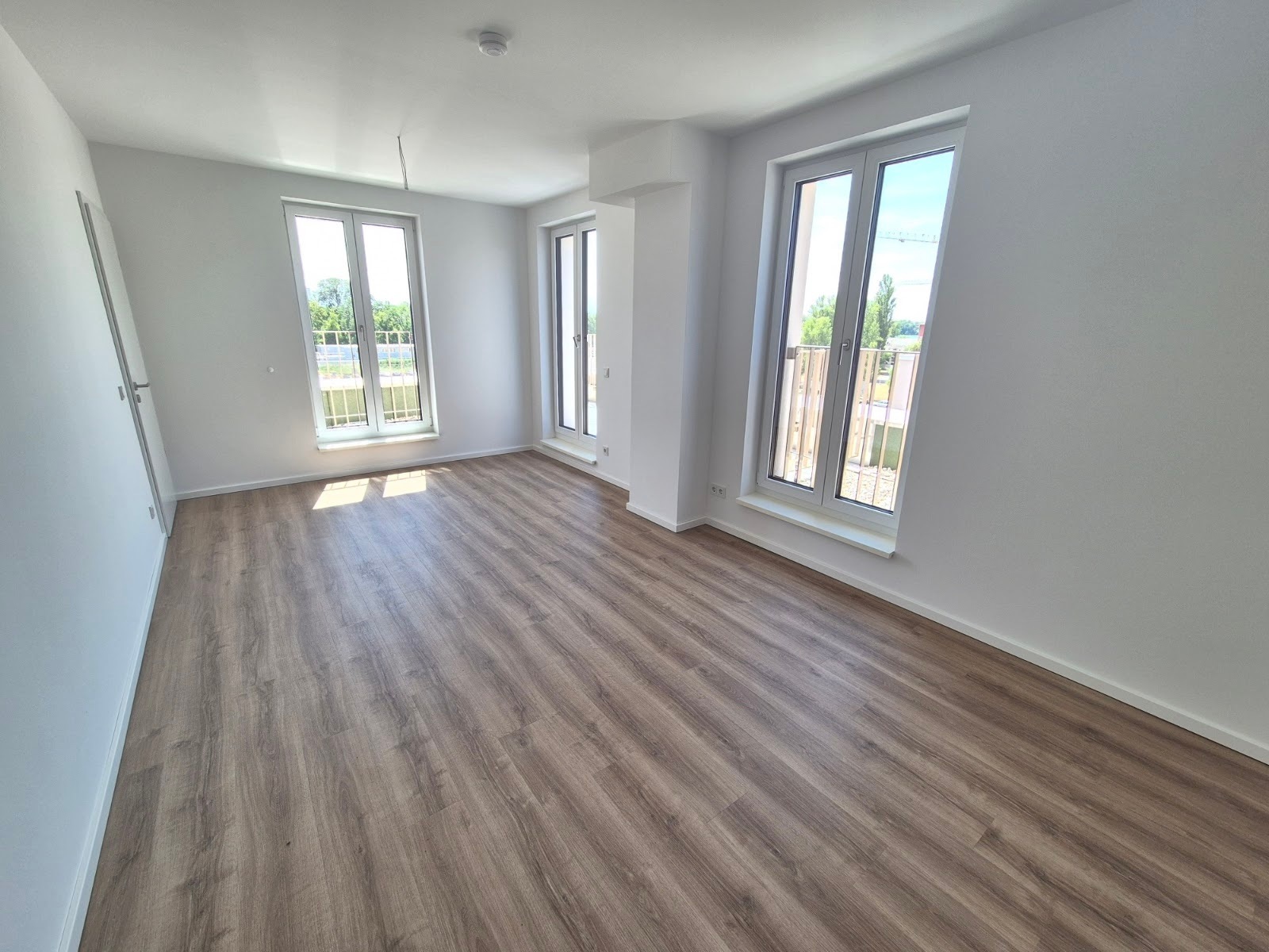 Dachgeschosswohnung mit Terrasse für Mieter ab 55 Jahren im WohnAktiv!-Haus an der Waterkant - Foto 1