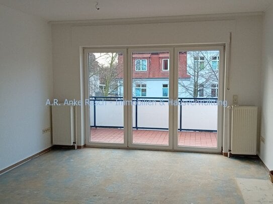 3-Zimmer-Wohnung mit Einbauküche und Balkon im Villenviertel