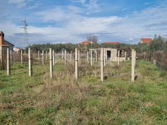 NIN, ZADAR - Baugrundstück in Nin, 400 m vom Meer entfernt!