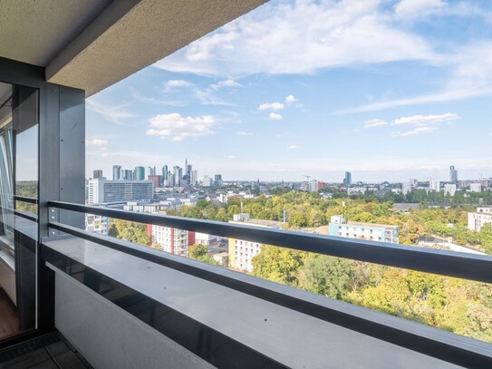 Maisonettewohnung mit Skylineblick - möbliert ab 01.10.