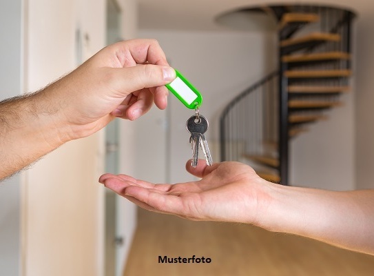 Wohnung im 2-Familienhaus, Terrasse, Garage