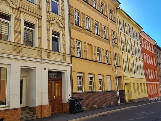 Renovierte, helle 3/4-Zimmer in Ostviertel/Pforten und Debschwitz, mit moderner EBK, teils Balkon