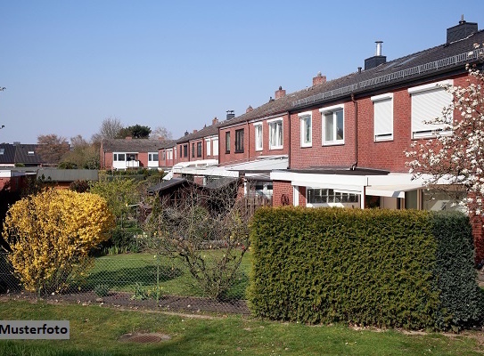 Reihenendhaus mit überdachter Gartenterrasse