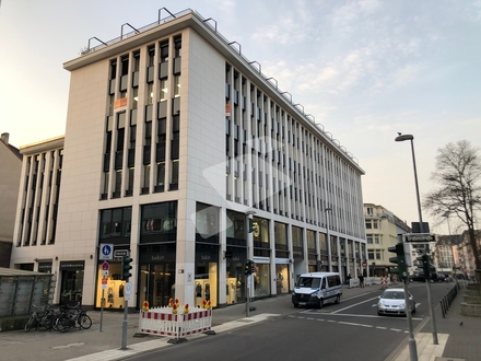 TOP-Moderne Bürofläche zwischen KÖ und Carlsplatz!