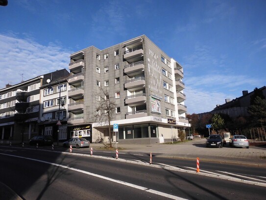 4Zimmer mit Balkon/Aufzug für eine 4-köpf.Familie - in der Remscheider Innenstadt