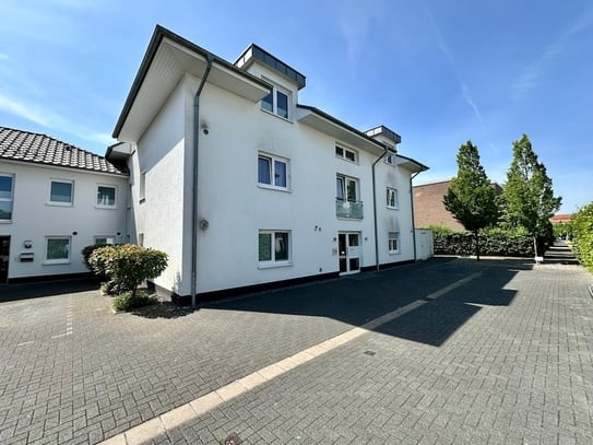 Helle 2-Zimmer-Wohnung mit großem Südbalkon!