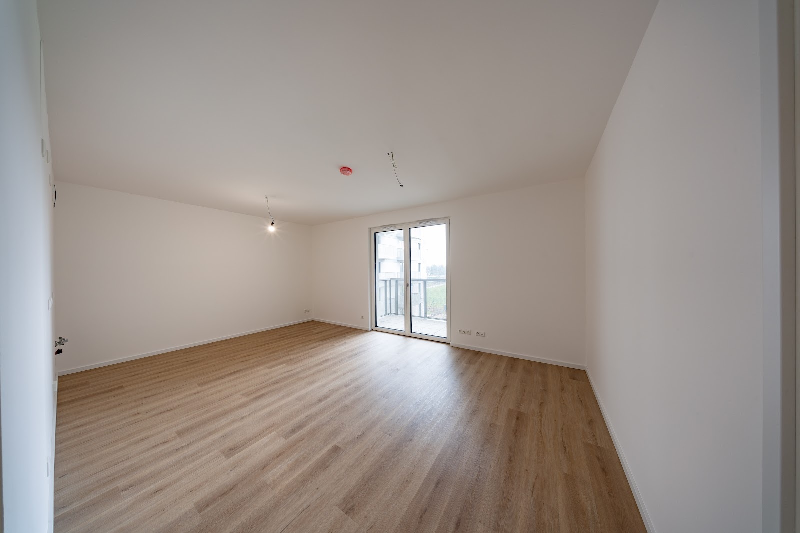 Leben am Wasser / Neubauwohnung im Erstbezug / WBS erforderlich (160, 180 oder 220%) - Photo 1