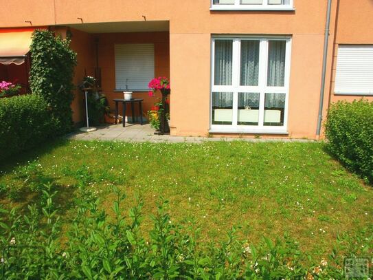 Vermietete Wohnung mit eigenem Garten und Stellplatz in idyllischer Wohnlage in Schkeuditz!