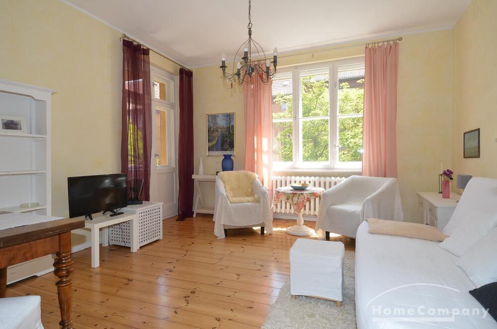 Charmante 2-Zimmer-Wohnung mit Balkon in Berlin Wilmersdorf, möbliert - Photo 1