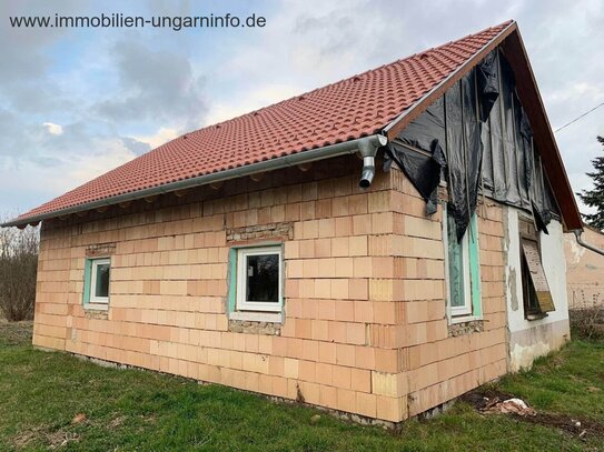 Halbfertiges Haus zu verkaufen in Somogy County, in der Nähe der Kreisstadt