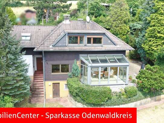 Einfamilienhaus mit exklusivem Wintergarten in ruhiger und naturverbundener Lage