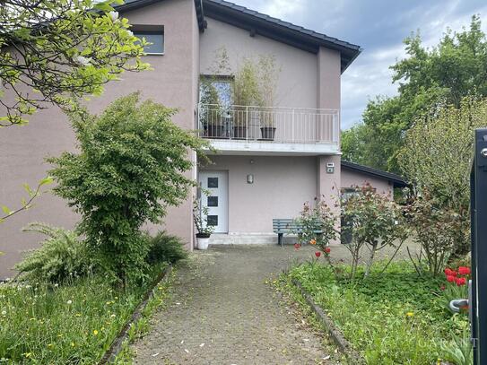 Zweifamilienhaus oder Mehrgenerationenhaus mit Appartement