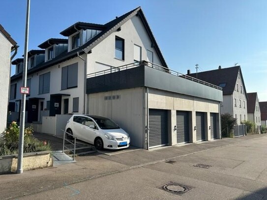 182qm Reihen-Endhaus Ilsfeld A+ Haus - 2,5 Bäder - 2 Garagen + Stellplatz - XXL Dachterrasse