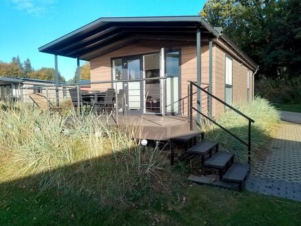 Möbliertes Ferienhaus mit Sonnenterrasse auf Pachtgrund in Scharbeutz nahe Ostsee