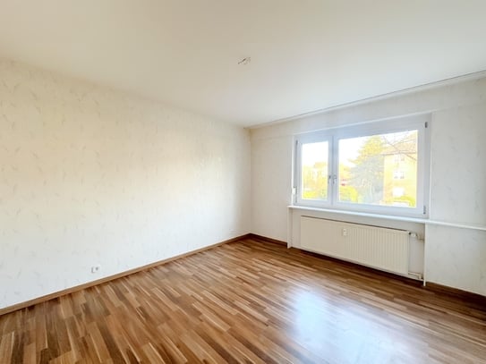 KR-UERDINGEN: HELLE 3-ZIMMER-WOHNUNG MIT BALKON