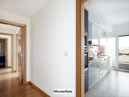 Kleinere 3-Zimmer-Wohnung nebst Stellplatz in zentraler Lage