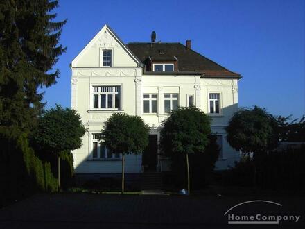 Helle 5-Zimmer-Wohnung in einer weißen Gründerzeitvilla in Brühl, bei Bonn