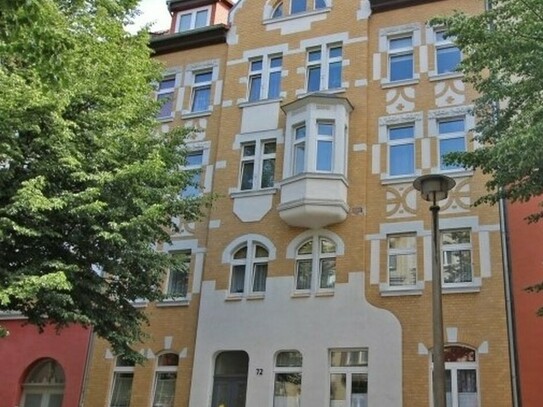 Frisch gestrichen : Stadtnahe 2-Raum-Wohnung mit neuen Balkonen
