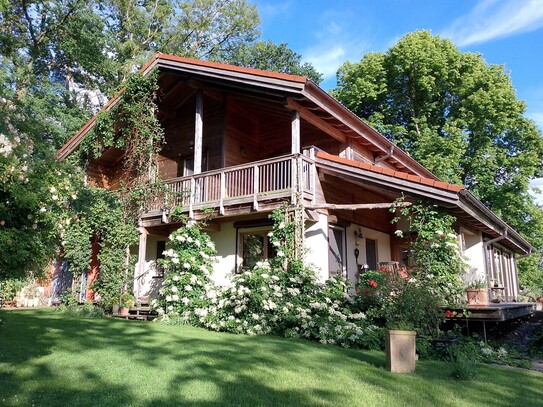 Traumhaus im Garten Eden