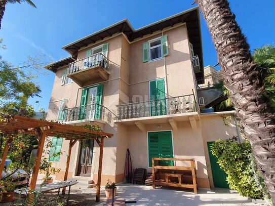 OPATIJA, CENTER - Maisonette-Wohnung in einer Villa