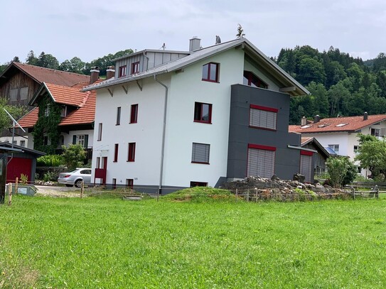 Erdgeschosswohnung voll möbiliert