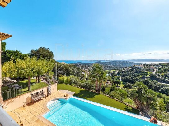 SAINTE-MAXIME: Grosszügige Villa mit 5 Schlafzimmern, Meerblick, separatem Studio, Pool, Garage