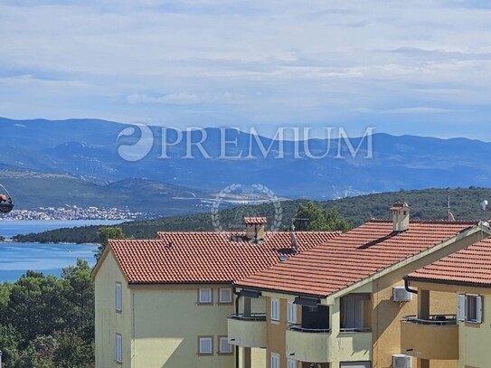 Čižići, Wohnung mit teilweisem Meerblick und Garten!