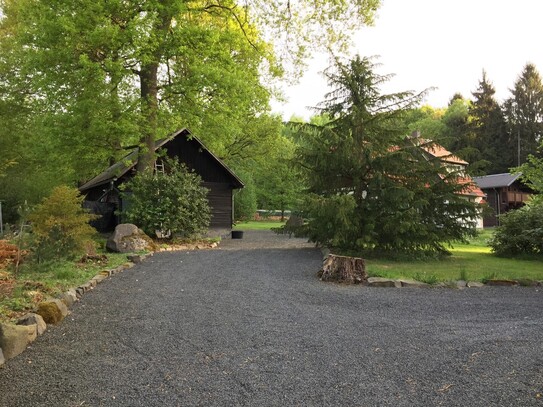 großes Grundstück am Waldrand, 4 Bauplätze, Fachwerk-und Blockhaus