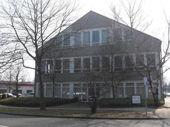 Büro in auffallender Lage in Essen-Borbeck