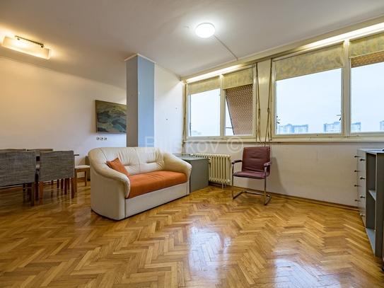 Zu verkaufen, Zagreb, Srednjaci, geräumige Zweizimmerwohnung, Abstellraum