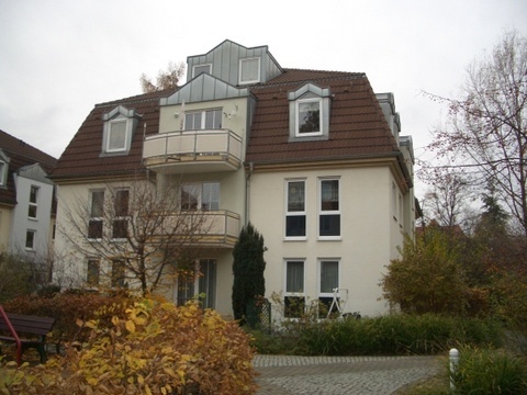 Sehr schöne und ruhig gelegene 3-Raum-Erdgeschoss-Wohnung mit Terrasse in Dresden-Laubegast