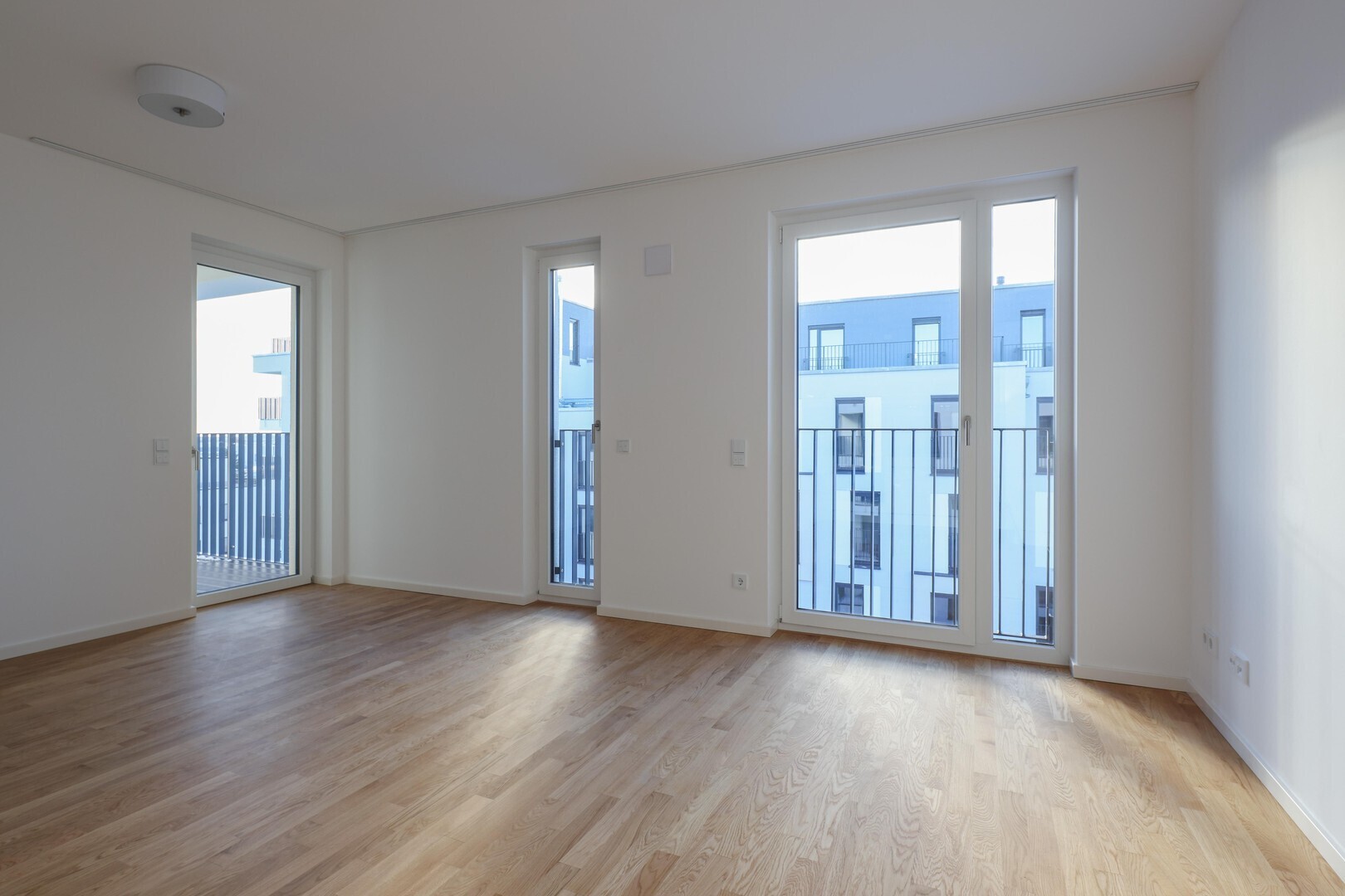 2 Zimmer Luxus Neubau - Einbauküche + Parkett - vom Eigentümer - Foto 1