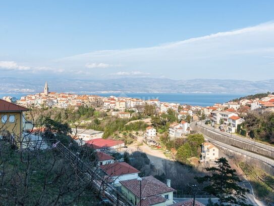 INSEL KRK, VRBNIK - Dreizimmerwohnung mit Meerblick