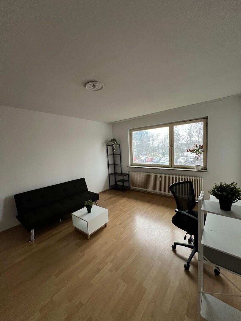                                                               Sch&ouml;ne vollm&ouml;blierte 2 Zimmerwohnung mit Balkon                                                       in Eltersdorf (Erlangen)