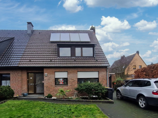 Tolle Wohnung im Zweifamilienhaus mit großer Dachterrasse, Viersen-Dülken, ab 01.10.2024