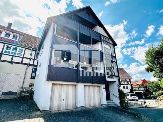 Gepflegtes umfangreich saniertes 3 Familienhaus mit Balkon, Wintergarten und Terrasse