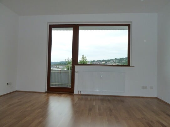 Topwohnung mit Balkon auf der 2. Etage in ruhiger Lage