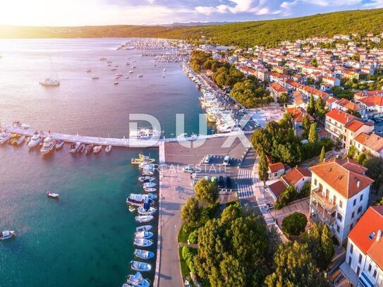 INSEL KRK, PUNAT - Renoviertes Haus, erste Reihe zum Meer