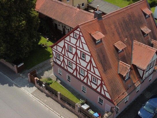 Exklusives Fachwerk/Mehrgenerationenhaus ideal für Wohnen und Arbeiten
